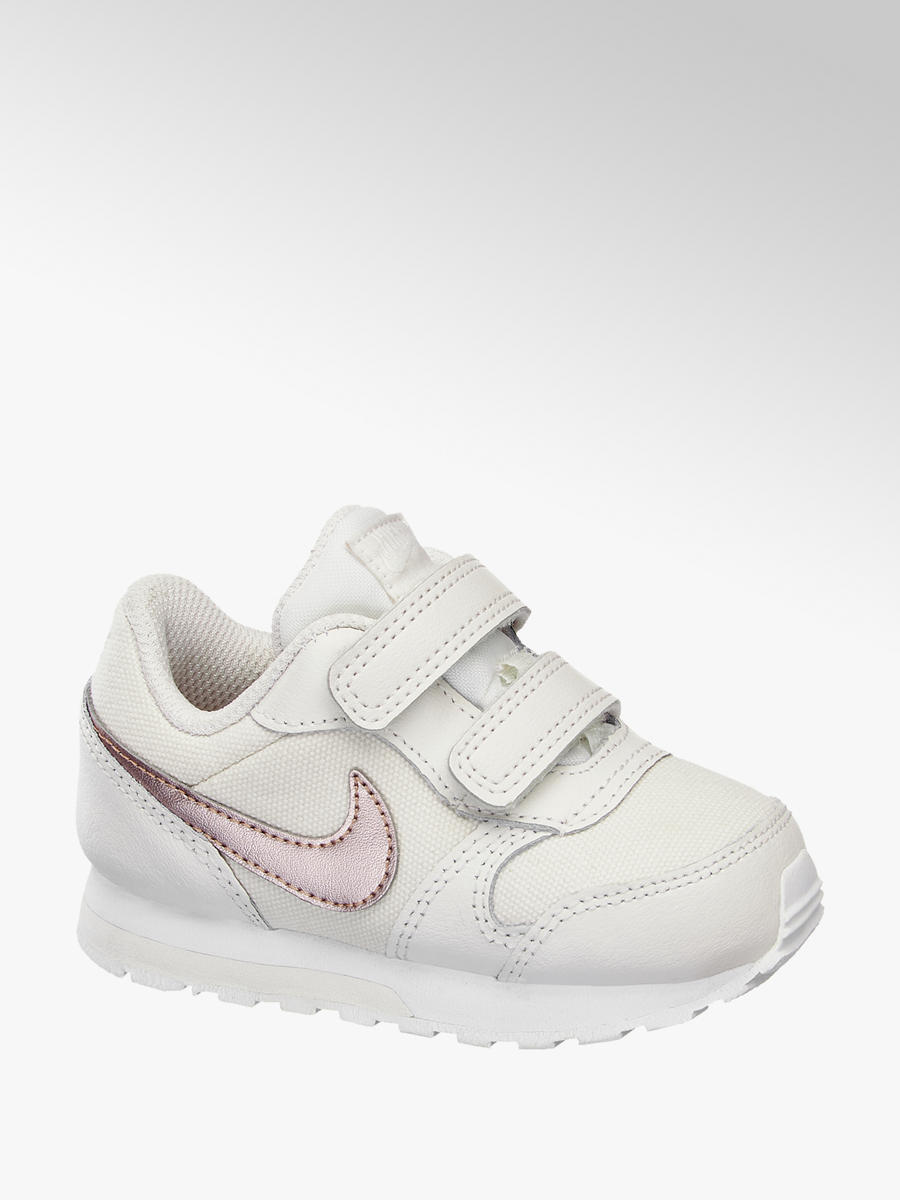 Zapatillas Nike Star Runner 2 TD Velcro Negro Blanco Zapatillas Nike Star Runner 2 TD Velcro Negro Blanco